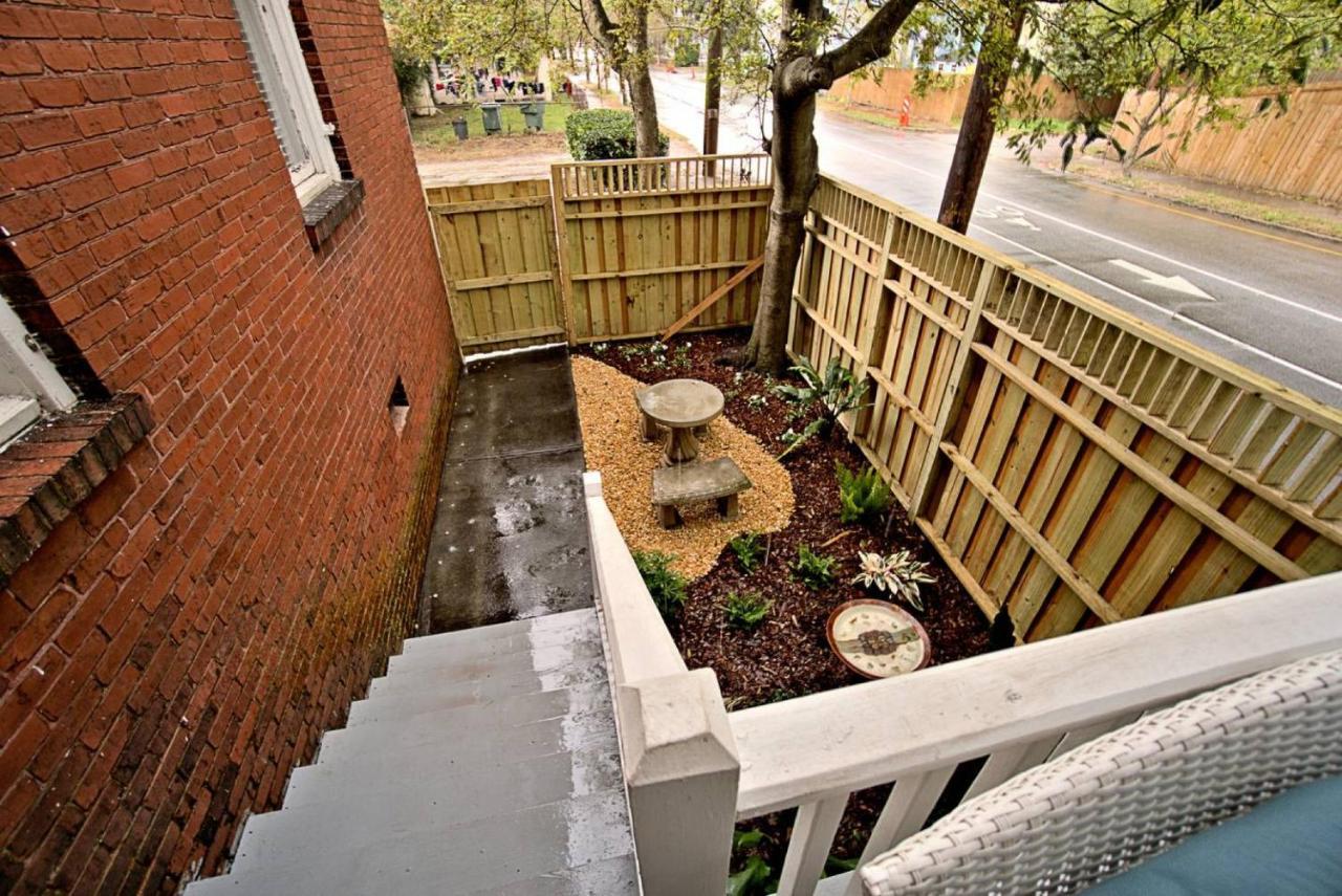 420Waldburg A - Modern Apt With Southern Charm Blocks From Forsyth Apartman Savannah Kültér fotó